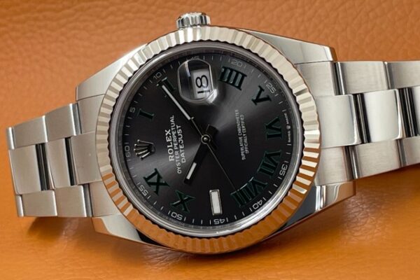DATEJUSTシリーズの中でもトップクラスの人気を誇るスレートローマ