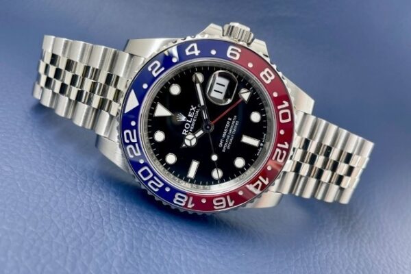 ペプシの愛称で親しまれているGMT-MASTER II【Ref.126710BLRO】