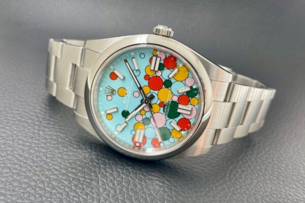 ポップなセレブレーションダイヤル【Ref.124300】