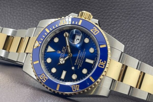 海を思い出すブルー【Ref.116613LB】