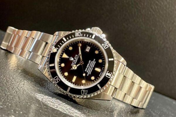 エイジングの効いたSEA-DWELLER【Ref.16600】