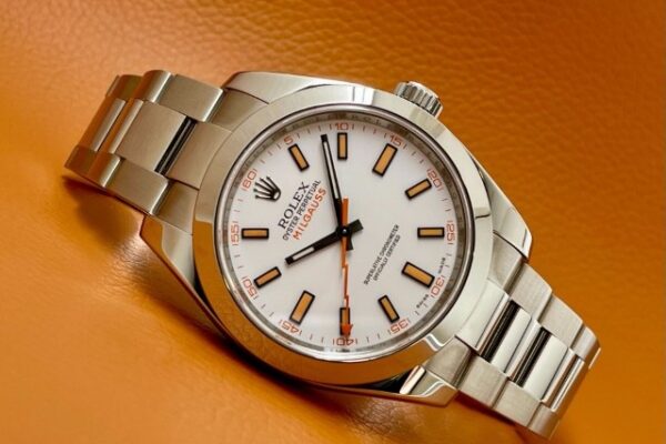 トロピカルマンゴーの愛称で親しまれるモデル【Ref.116400】