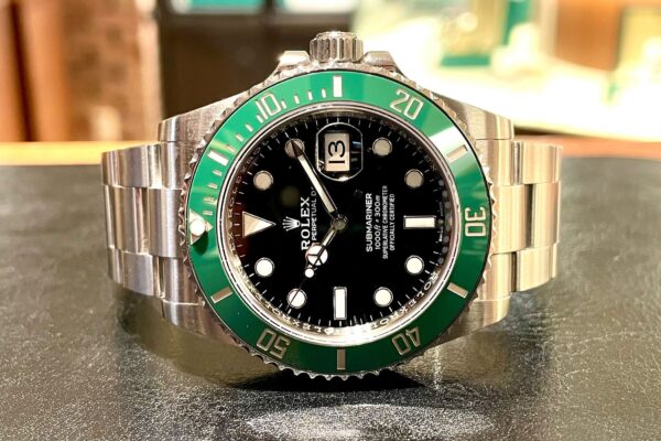 単体で初期ベゼルか否かを判断できる方います？