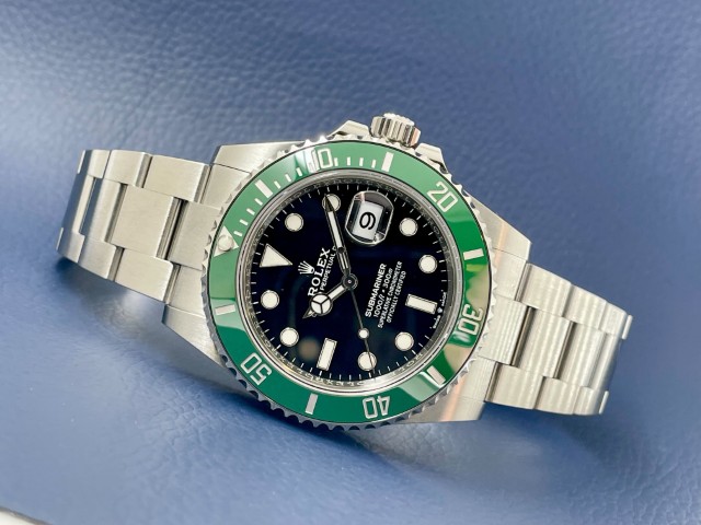 ブラックとグリーンのコントラスト【Ref.126610LV】