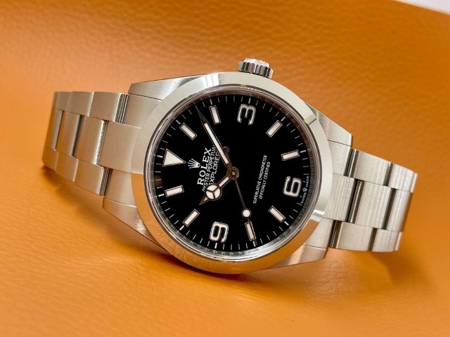 シンプルだからこそ愛されるモデル【Ref.224270】